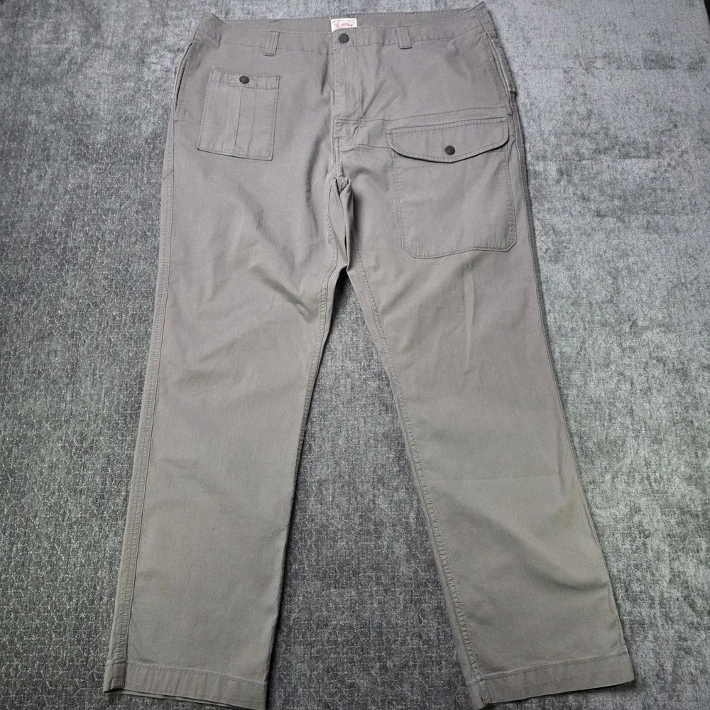 Levis City Cargo Chino Pants Mens 38x32 Fits 38x29 Gray Utility Stretch Hiking
